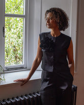 Hove Flower Brooch | Black